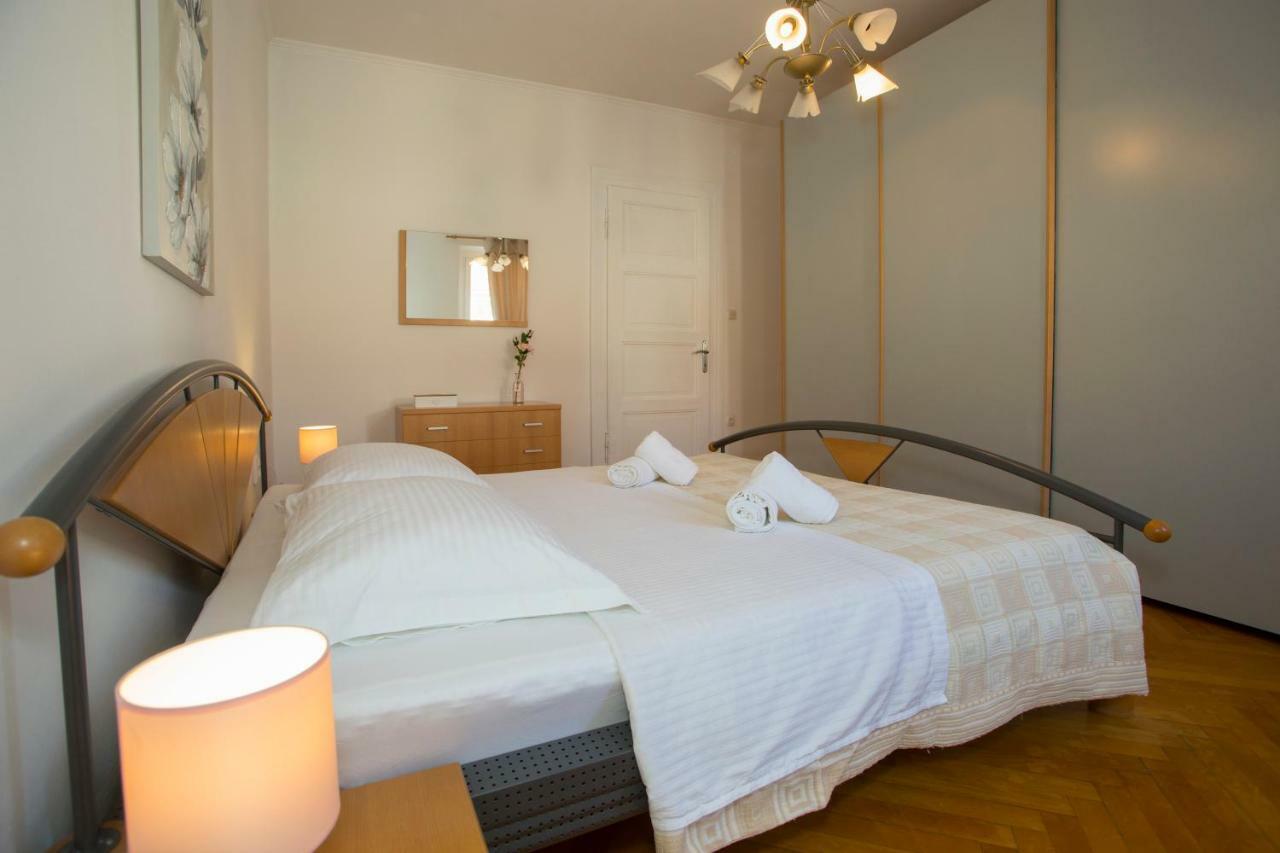 Appartement Apis Split Extérieur photo